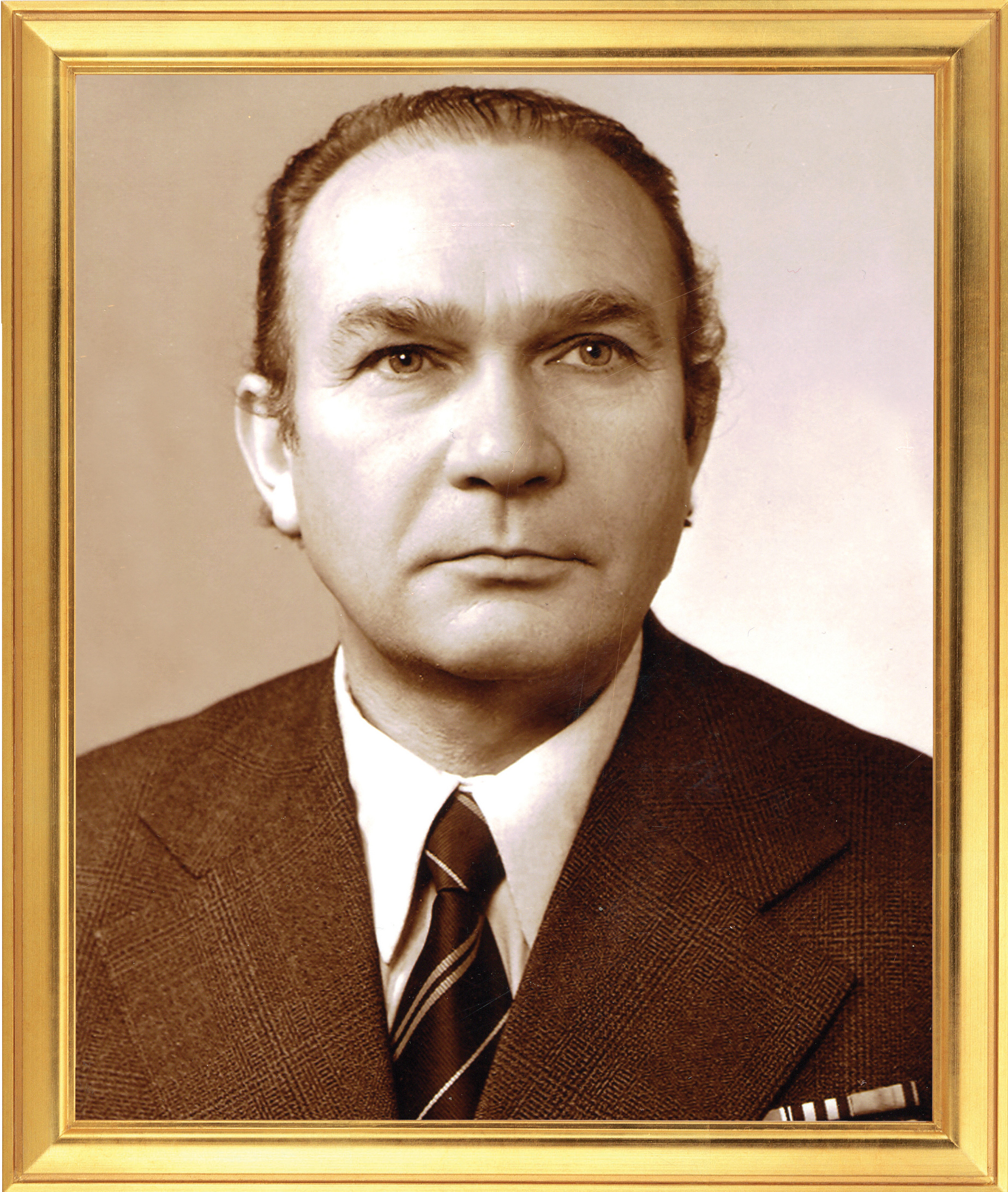 Леонид Владимирович Николаев