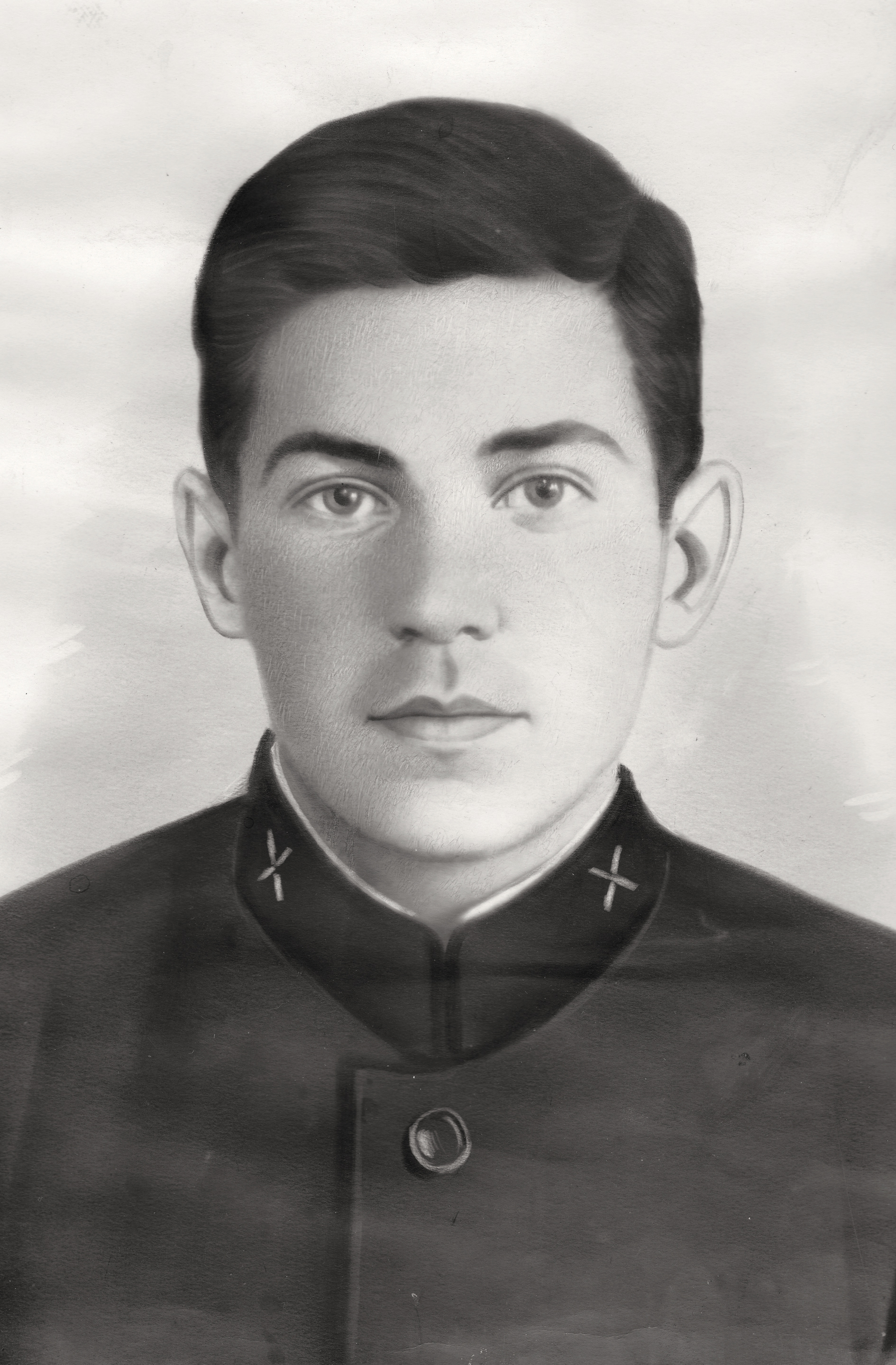 Мой дядя, Евгений Адольфович Регессар (погиб в июле 1943 г. на Курской дуге). Фотография 1941 г. Мой дядя, Евгений Адольфович Регессар (погиб в июле 1943 г. на Курской дуге). Фотография 1941 г.
